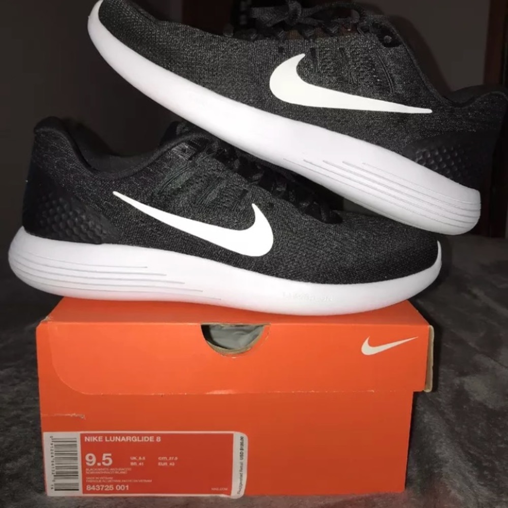 SALE‼️ Nike Lunarglide 8 Size 9.5